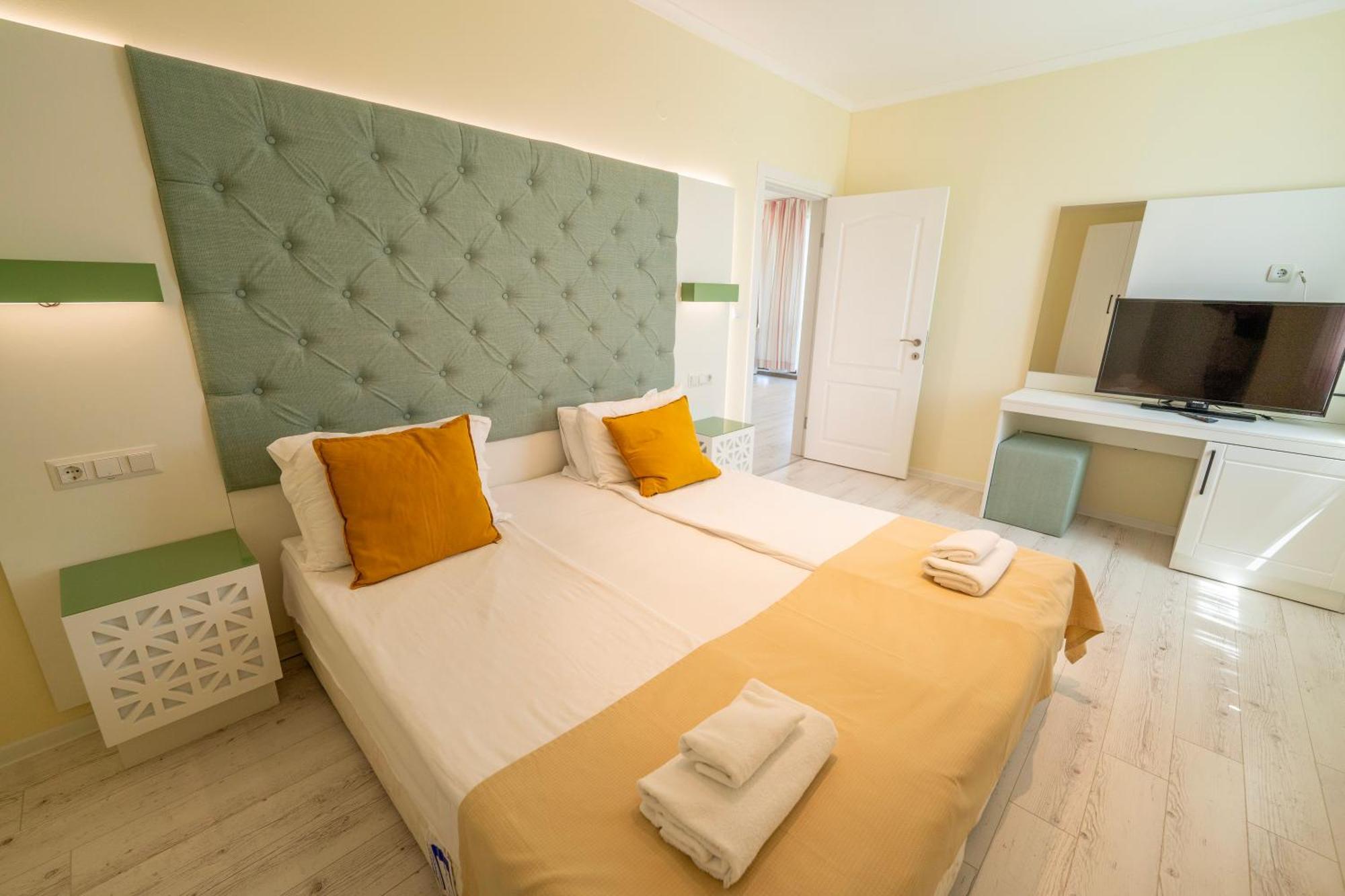 Perla Sun Beach Hotel Primorsko Exterior foto