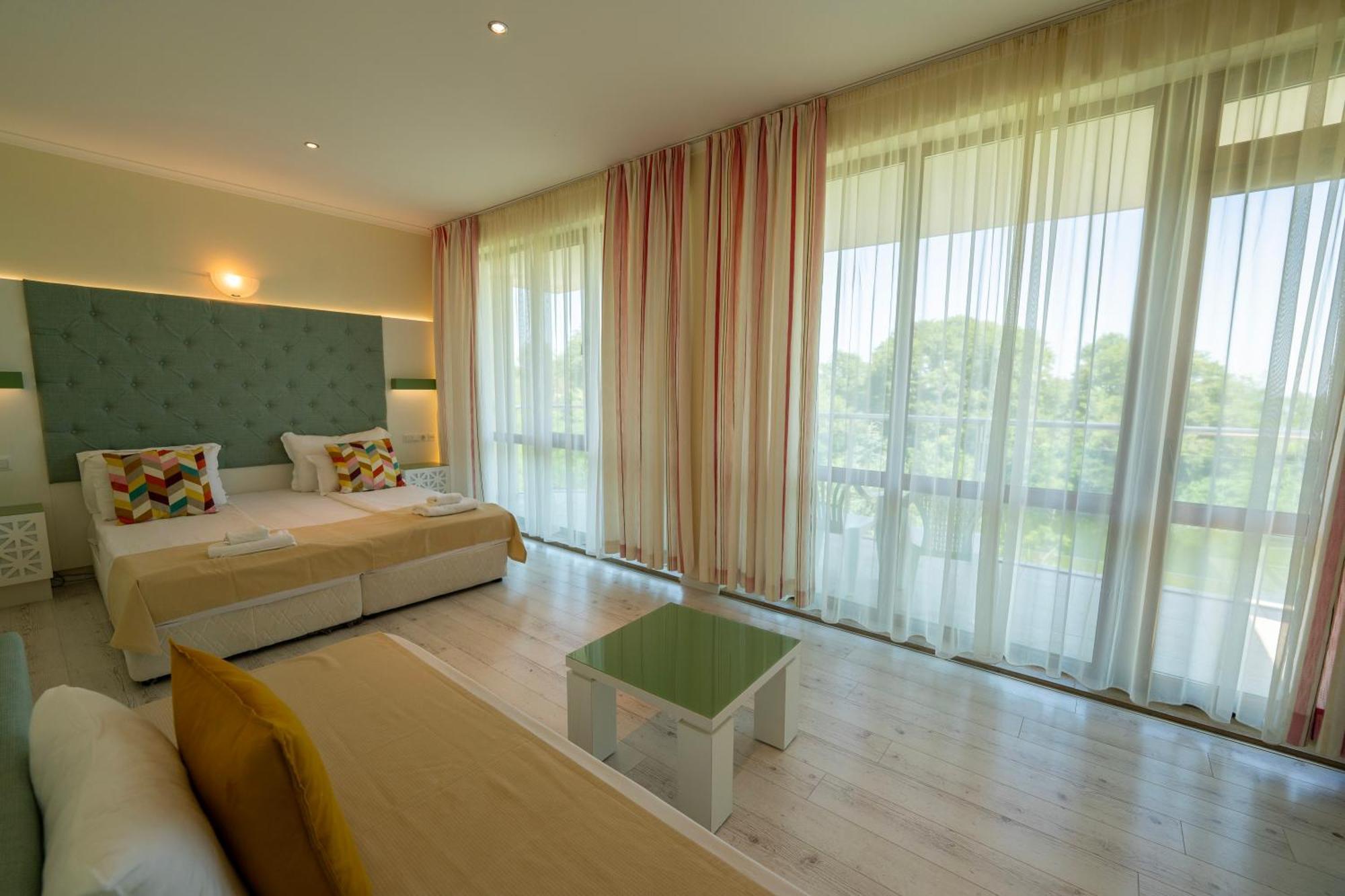 Perla Sun Beach Hotel Primorsko Exterior foto